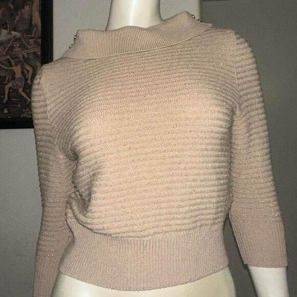 ST.JOHN Elegant Tan Sweater with Pearl Accents - Picture 7 of 10